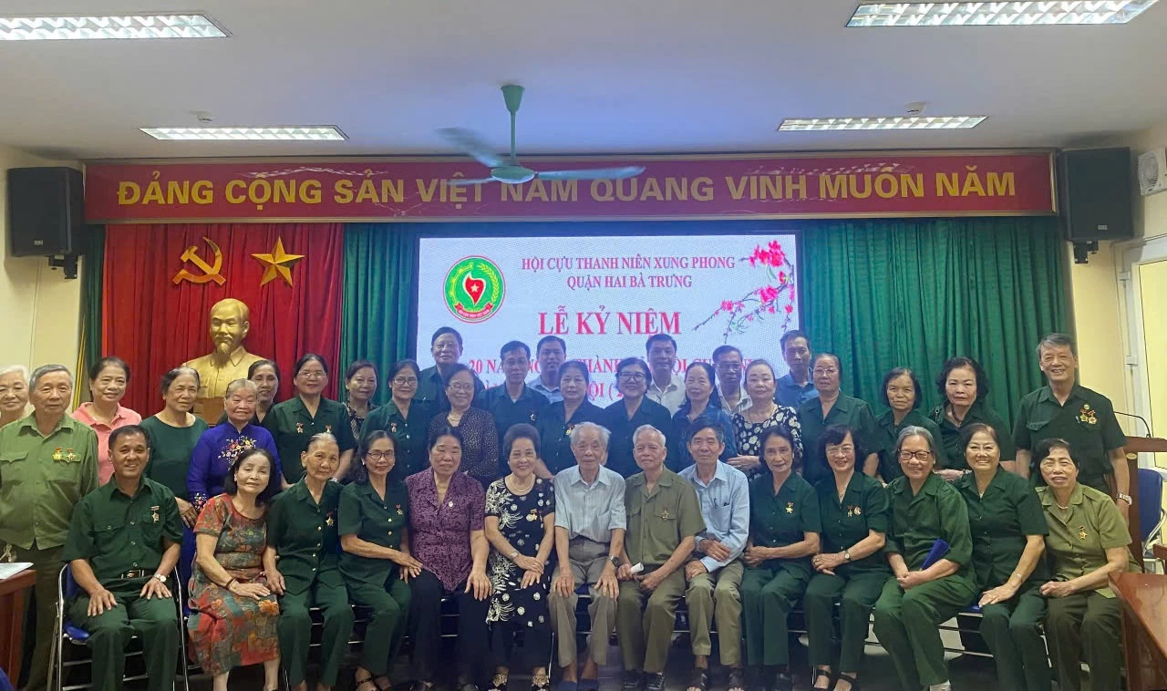 CHÀO MỪNG KỶ NIỆM 20 NĂM NGÀY THÀNH LẬP HỘI CỰU TNXP THÀNH PHỐ HÀ NỘI (26/5/2005 - 26/5/2025)